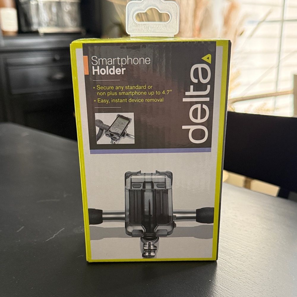 BRAND NEW - Delta Gray Smartphone Holder for Bike